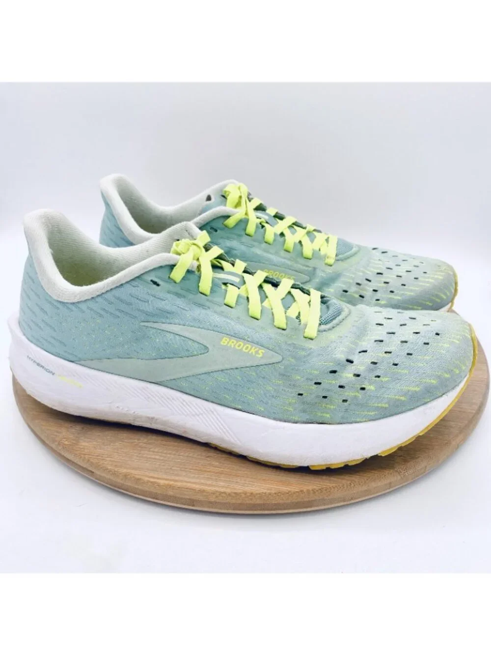 Brooks Hyperion Running Shoes Womens 8.5 Green Mesh Trail Trainers Sneakers Gym